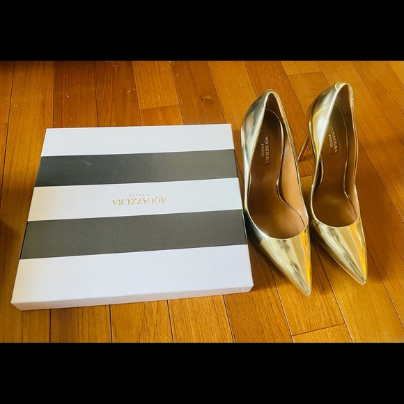 NEW Aquazzura Gold Pumps - Picture 4 of 12